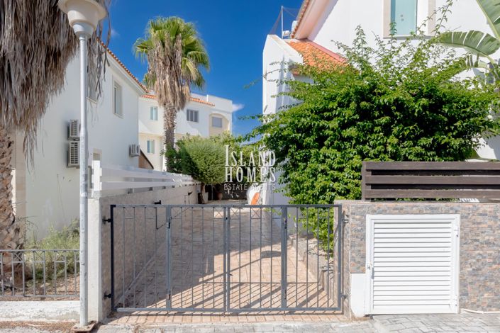 Image No.31-2 Bed Villa / Detached for sale