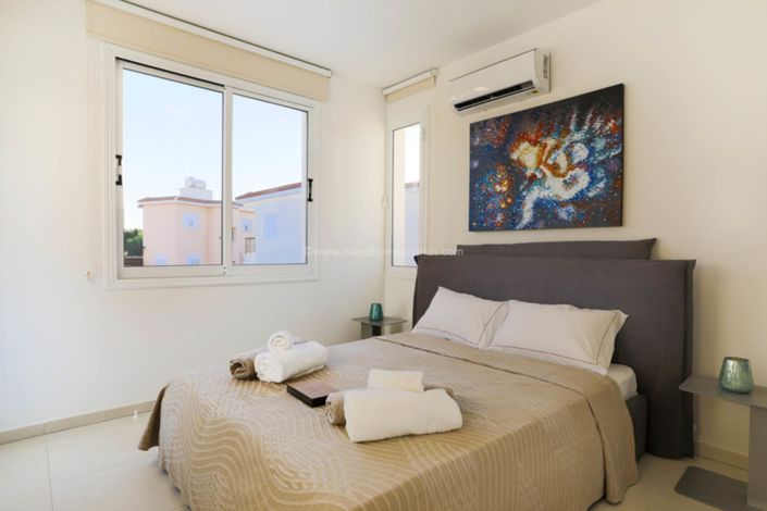 Image No.19-3 Bed Villa for sale