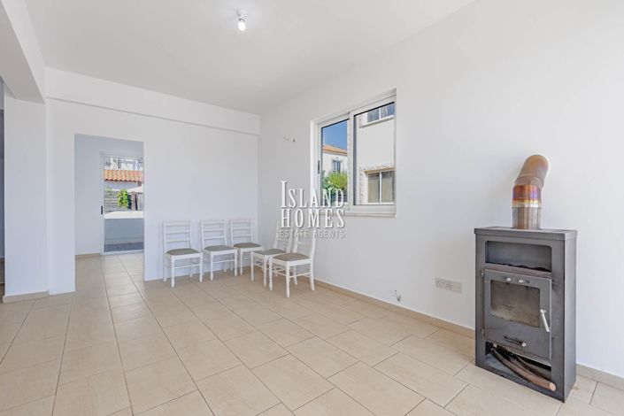 Image No.10-3 Bed Villa for sale