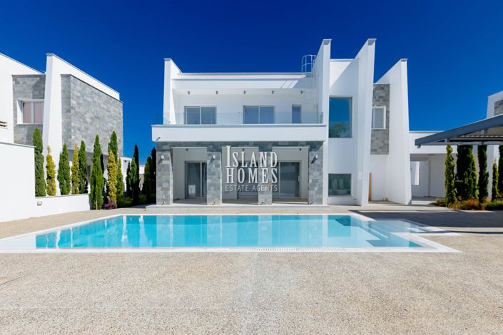 Image No.12-5 Bed Villa for sale