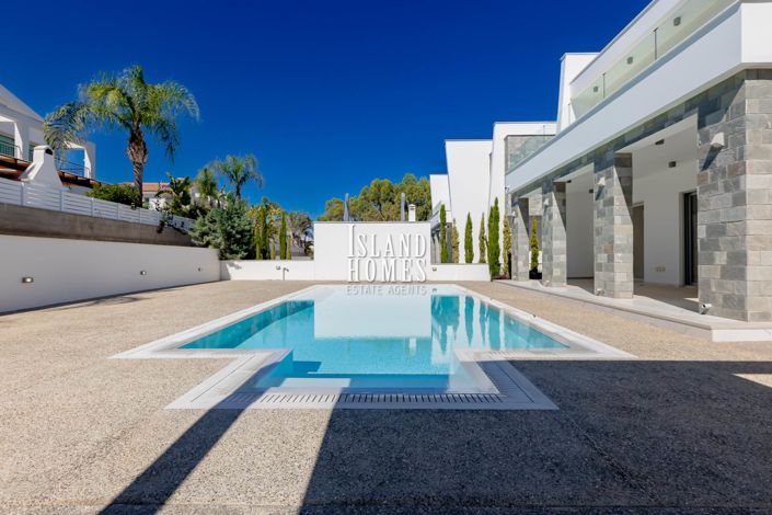 Image No.14-5 Bed Villa for sale