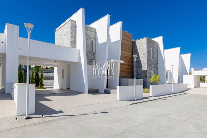 Image No.19-5 Bed Villa for sale