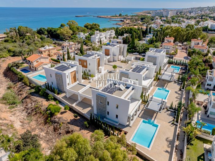 Image No.3-5 Bed Villa for sale