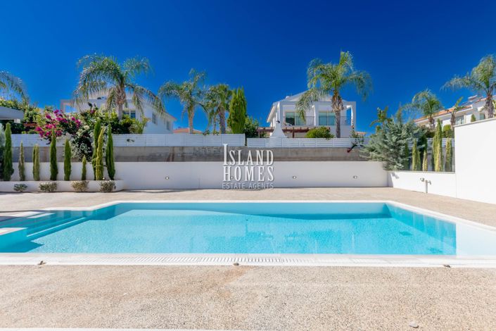 Image No.27-5 Bed Villa for sale