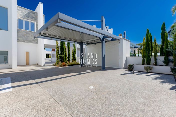Image No.28-5 Bed Villa for sale