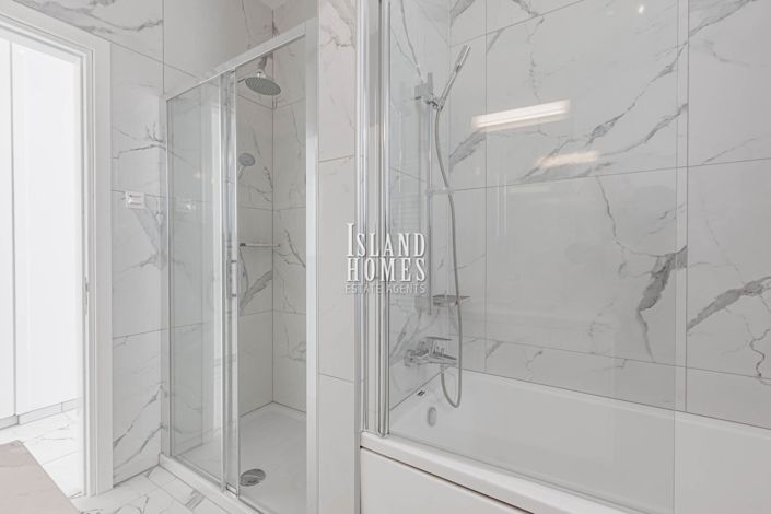 Image No.35-5 Bed Villa for sale