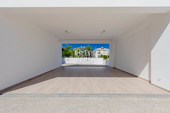 Image No.21-5 Bed Villa / Detached for sale