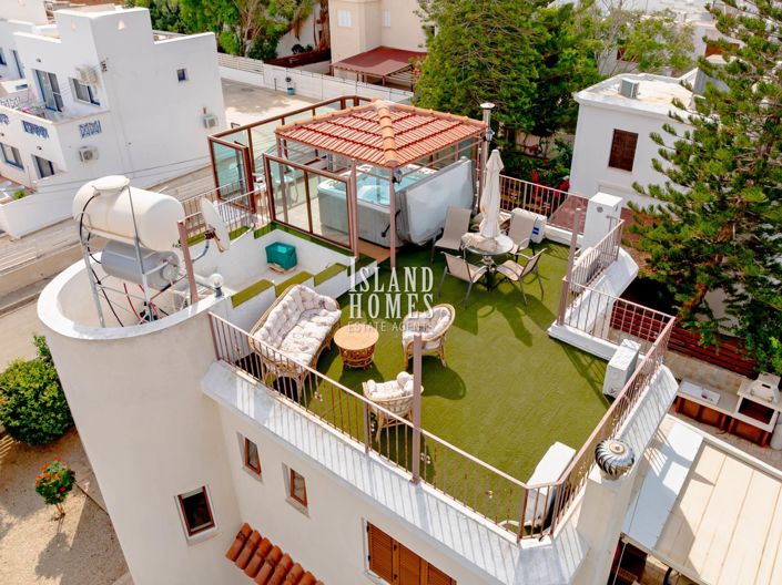 Image No.18-4 Bed Villa for sale