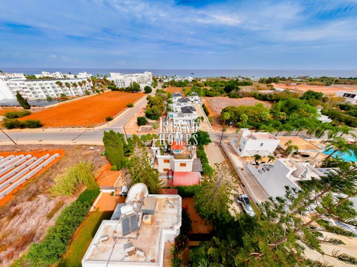 Image No.19-4 Bed Villa for sale