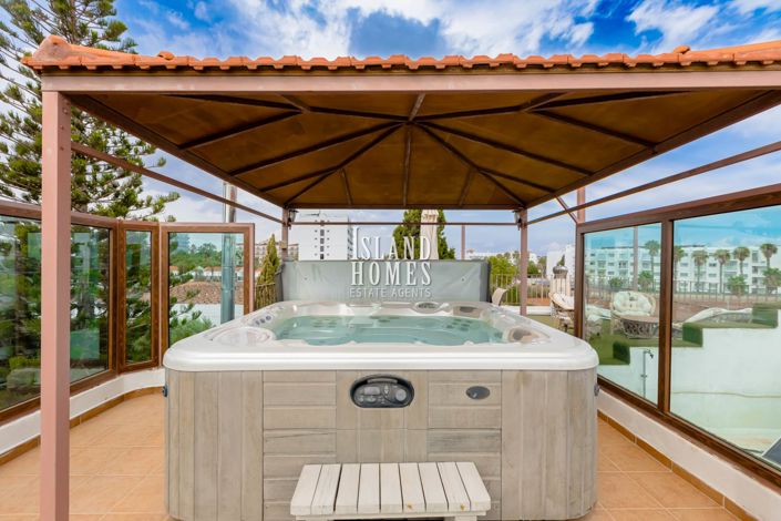 Image No.32-4 Bed Villa for sale