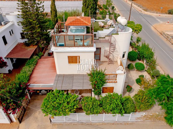 Image No.48-4 Bed Villa for sale