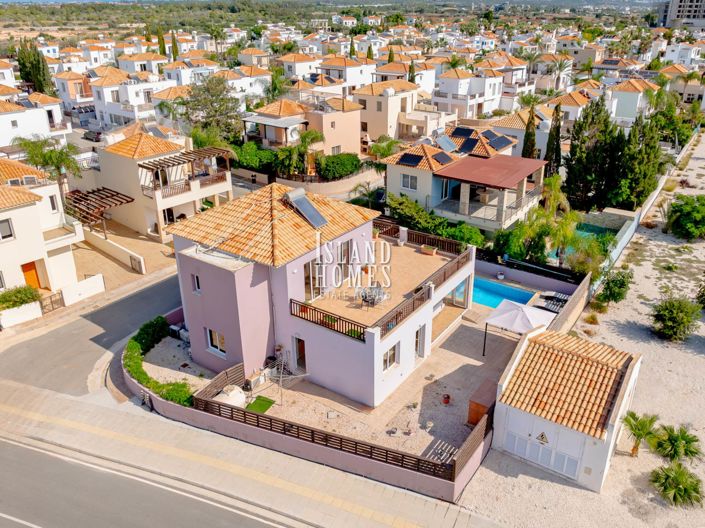 Image No.47-Villa / Independiente con 3 dormitorios en venta