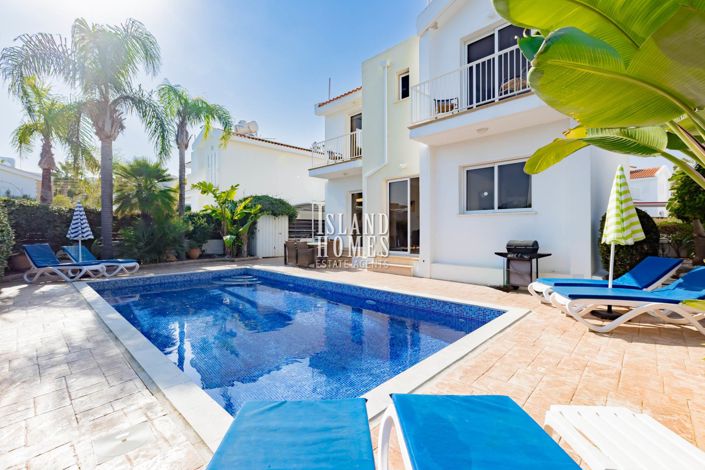 Image No.36-3 Bed Villa for sale