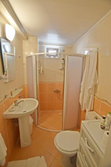 Image No.8-3 Bed Duplex for sale