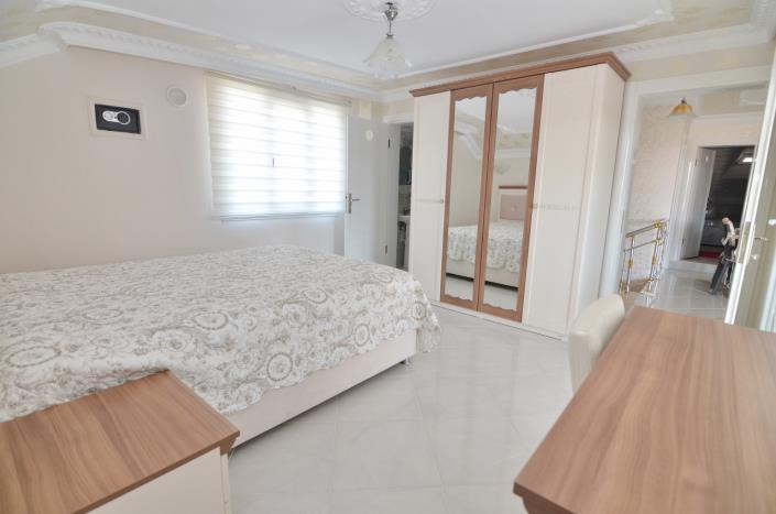 Image No.19-4 Bed Duplex for sale