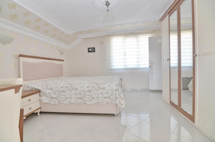 Image No.24-4 Bed Duplex for sale