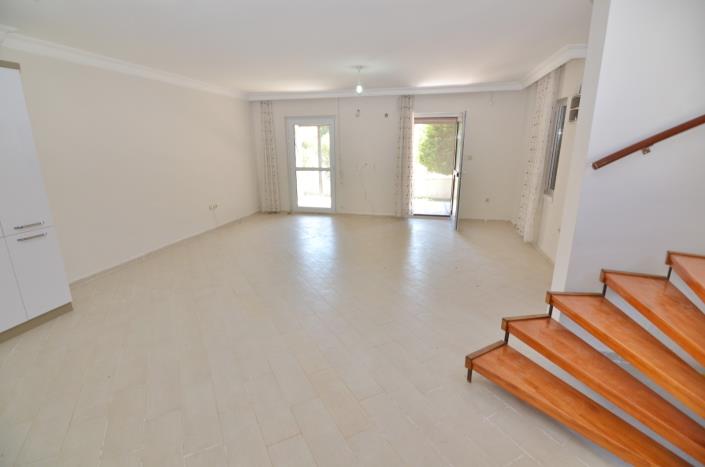 Image No.15-3 Bed Villa for sale