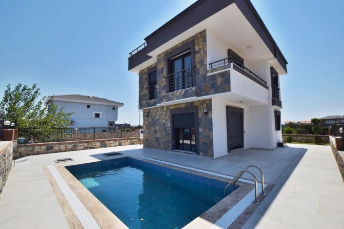 Image No.2-4 Bed Villa / Detached for sale