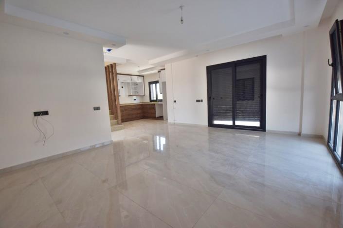 Image No.13-4 Bed Villa / Detached for sale