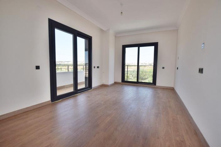 Image No.25-4 Bed Villa / Detached for sale