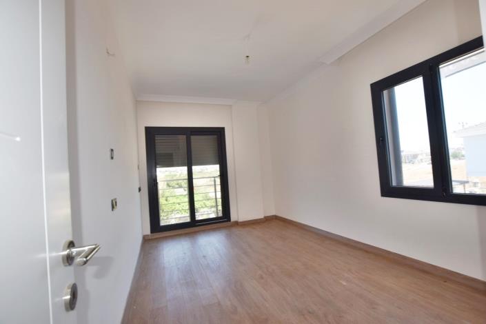 Image No.28-4 Bed Villa / Detached for sale