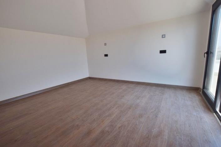 Image No.29-4 Bed Villa / Detached for sale