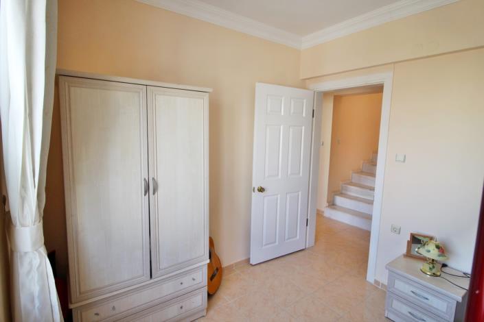 Image No.10-3 Bed Duplex for sale