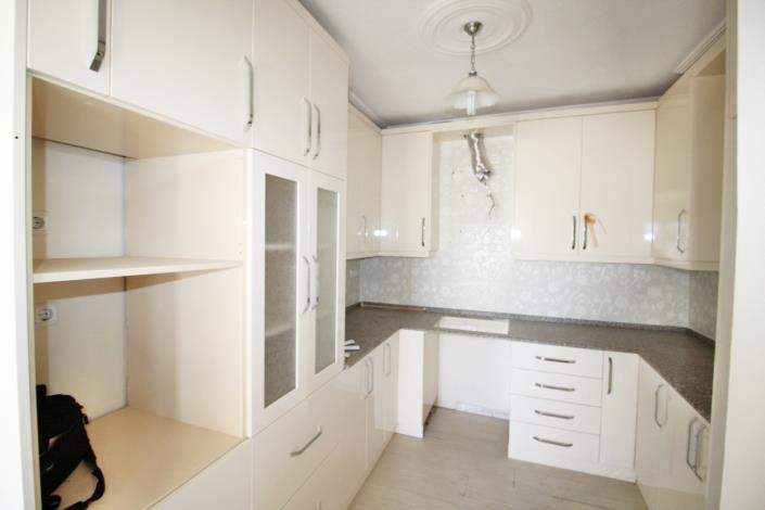 Image No.8-3 Bed Duplex for sale