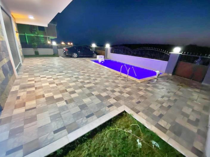 Image No.25-5 Bed Villa / Detached for sale