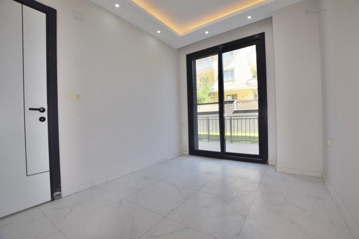 Image No.20-1 Bed Apartment for sale