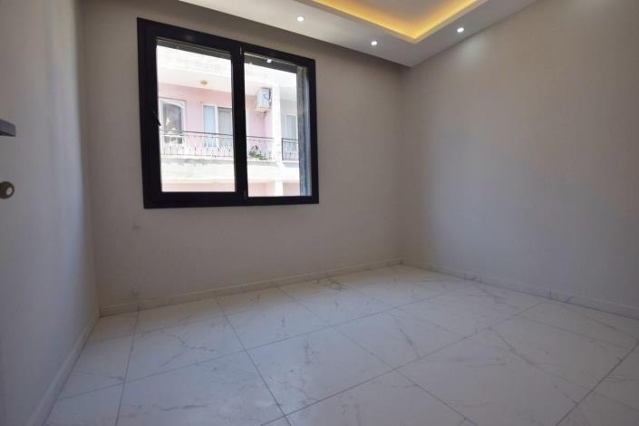 Image No.15-3 Bed Duplex for sale