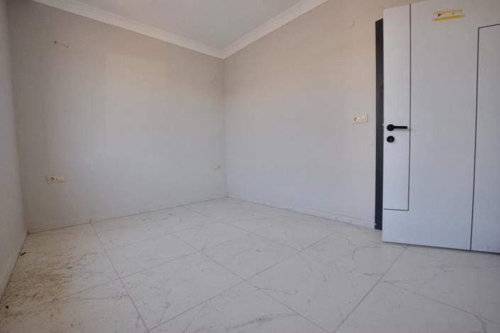 Image No.18-3 Bed Duplex for sale