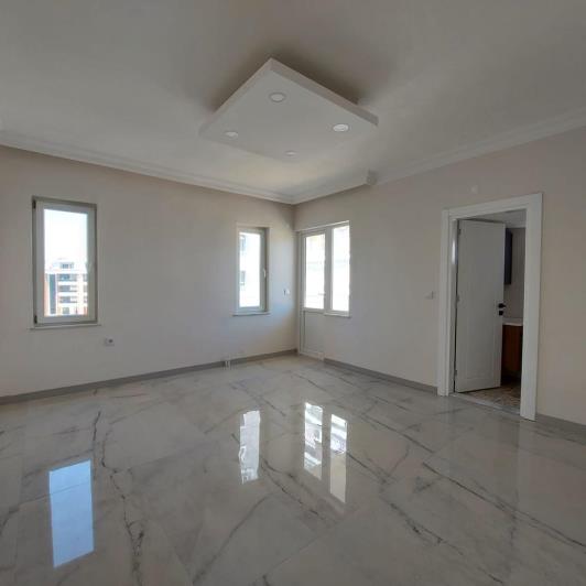 Image No.13-3 Bed Apartment for sale