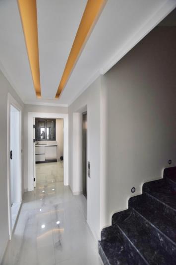 Image No.11-4 Bed Villa / Detached for sale