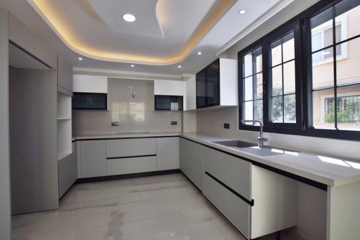 Image No.17-4 Bed Villa / Detached for sale