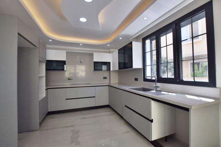 Image No.16-4 Bed Villa / Detached for sale