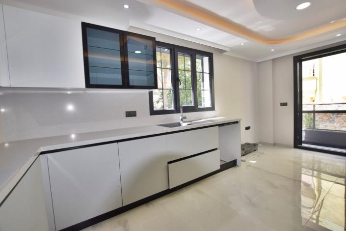 Image No.19-4 Bed Villa / Detached for sale