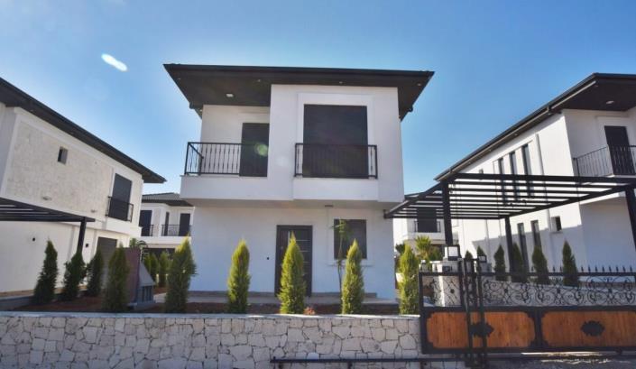 Image No.8-3 Bed Villa / Detached for sale