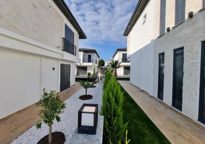 Image No.37-3 Bed Villa / Detached for sale