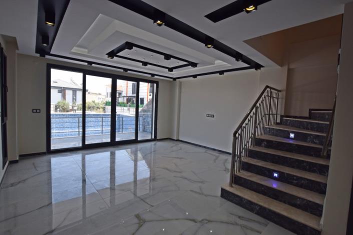 Image No.9-4 Bed Villa for sale