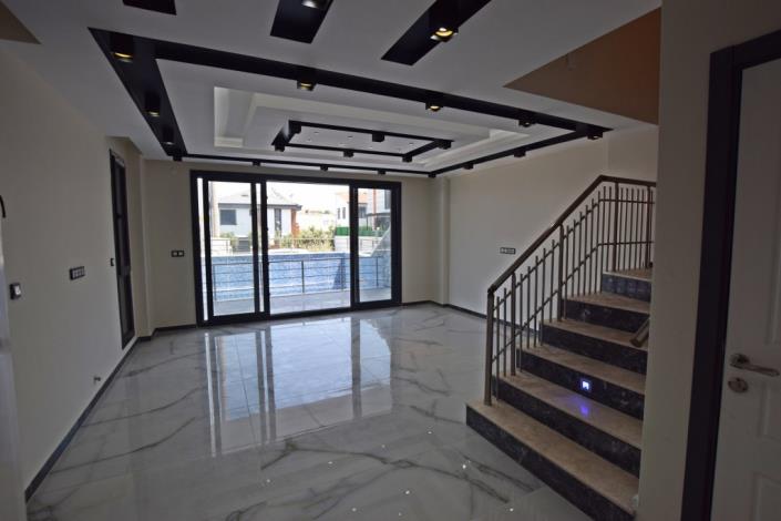 Image No.15-4 Bed Villa for sale