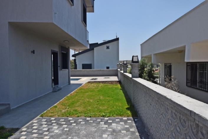 Image No.4-4 Bed Villa for sale