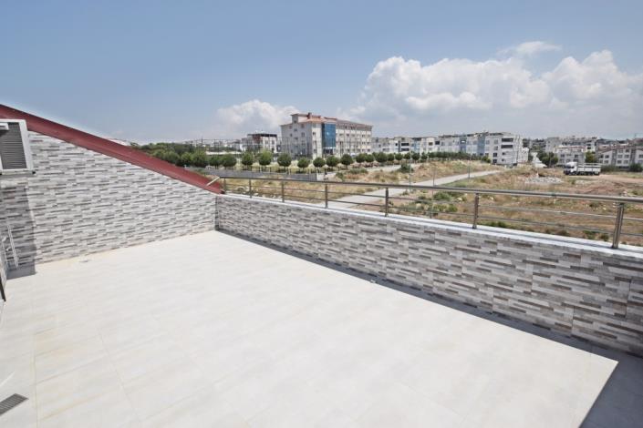 Image No.29-3 Bed Duplex for sale