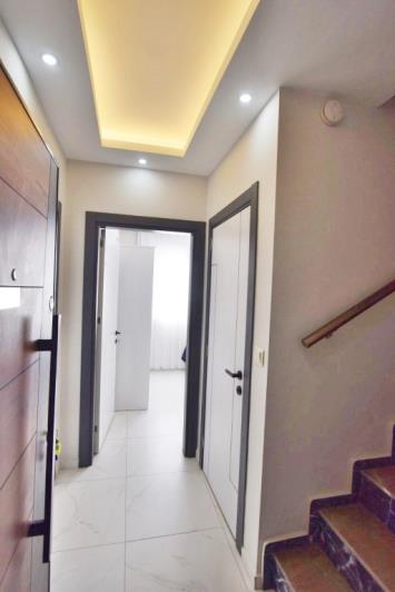 Image No.9-3 Bed Duplex for sale