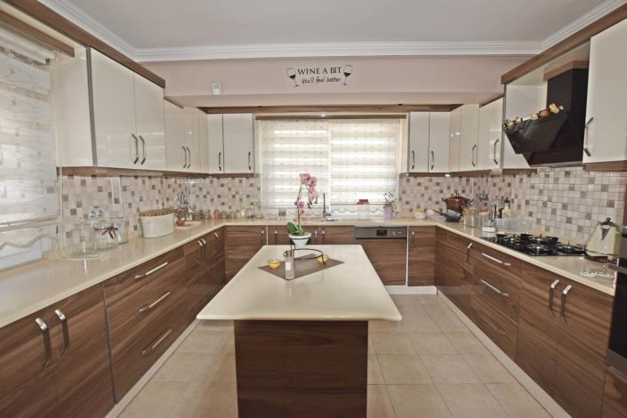 Image No.11-3 Bed Villa for sale