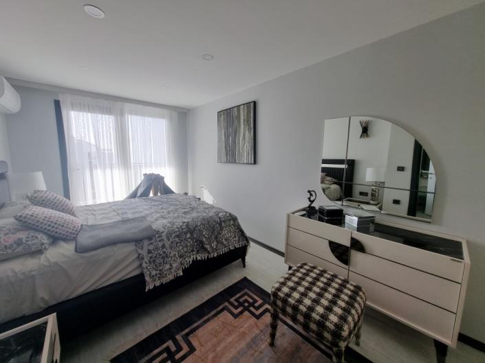 Image No.10-3 Bed Duplex for sale