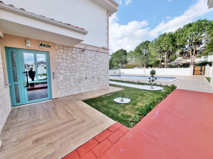 Image No.16-2 Bed Apartment for sale