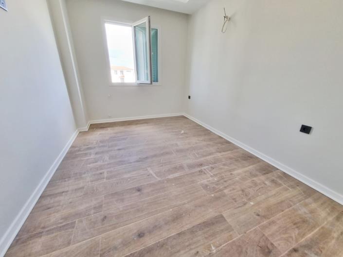 Image No.30-2 Bed Apartment for sale