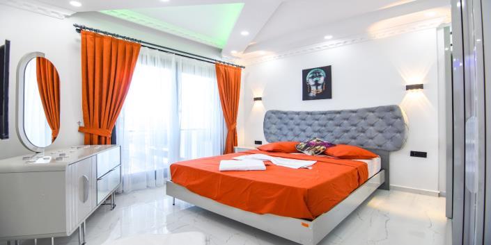 Image No.7-3 Bed Duplex for sale