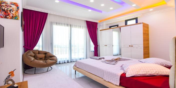 Image No.10-3 Bed Duplex for sale